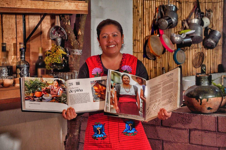 Oaxaca: Traditional Mole Cooking Class with Market Visit
