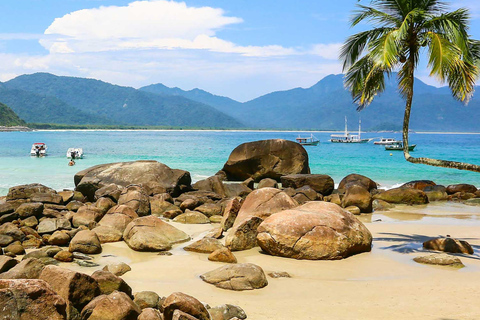 Tour guiado de Angra, con almuerzo (salida de Angra)