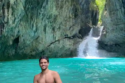 Santo Domingo: Hiking the Rio Partido Paradise