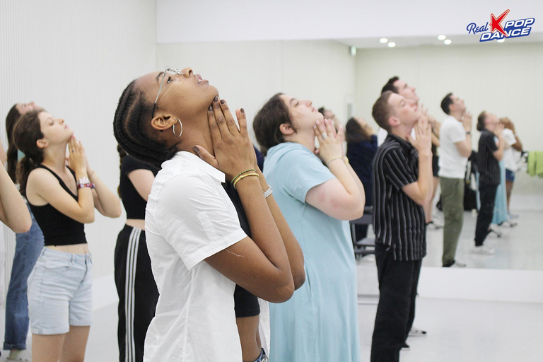 سيول: دورة رقص الكيبوب (موصى بها من قبل CNN وBBC)صف خاص