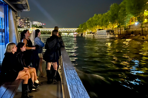 Paris: Illuminated Seine Night Cruise from the Eiffel Tower Paris: Illuminated Seine River Night Cruise & Free Postcard