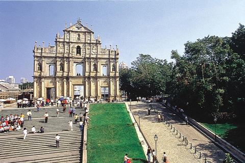 From Hong Kong: Private Macau Heritage Tour with transfer