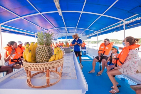 Phuket : L'île de James Bond en gros bateauL'île de James Bond à bord d'un grand bateau
