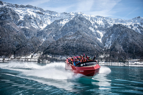 Interlaken: Winter Jetboat Ride on Lake Brienz Interlaken: Scenic Jetboat Ride on Lake Brienz