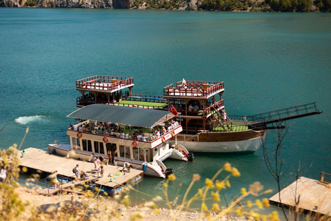 Au départ d&#039;Alanya : Tour en bateau dans le canyon vert avec déjeuner et boissons non alcoolisées