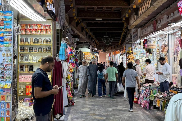 Best of Muscat in One Day (8–9 Hours) with Hotel Pickup