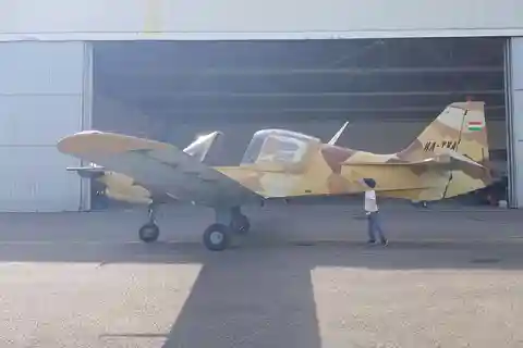 Prag: Flugerlebnis in einem ehemaligen Militärtrainingsflugzeug