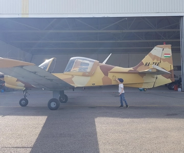 Prag: Flygupplevelse med före detta militärtränare