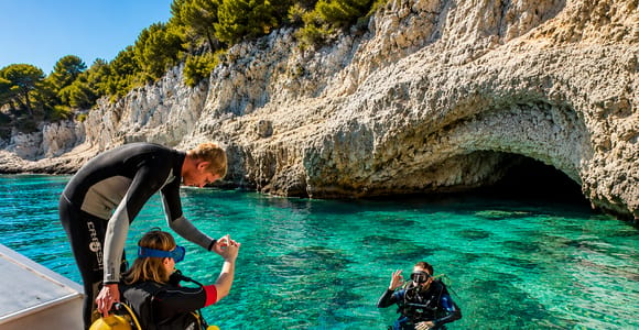 Kemer: Scuba Diving Experience with 2 Dives & Lunch