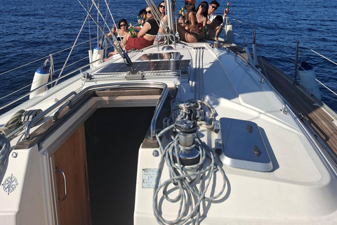 Dubrovnik: Private Sailing Boat Tour to Elaphiti & Blue Cave