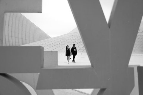 Baku: Heydar Aliyev Center Photoshoot (Flying Dress Option)