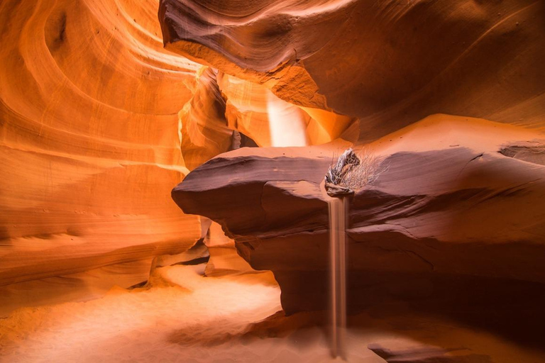 From Scottsdale: Upper Antelope Canyon Small Group Tour