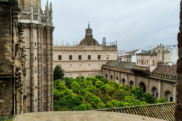 Sevilla: Katedralen &amp; Giralda Guidad tur med biljetterEngelsk rundtur