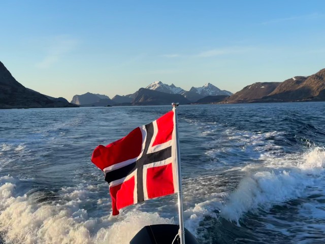 Visit Leknes: 3 Hours Private exclusive boat sightseeing in Lofoten Islands