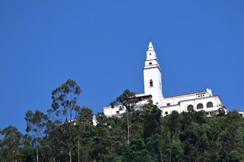 BOGOTÁ: Caminhada de subida mágica até o mirante de Monserrate, perdão dos pecados