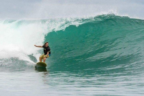 Cartagena: Surf Class with Certified Instructor