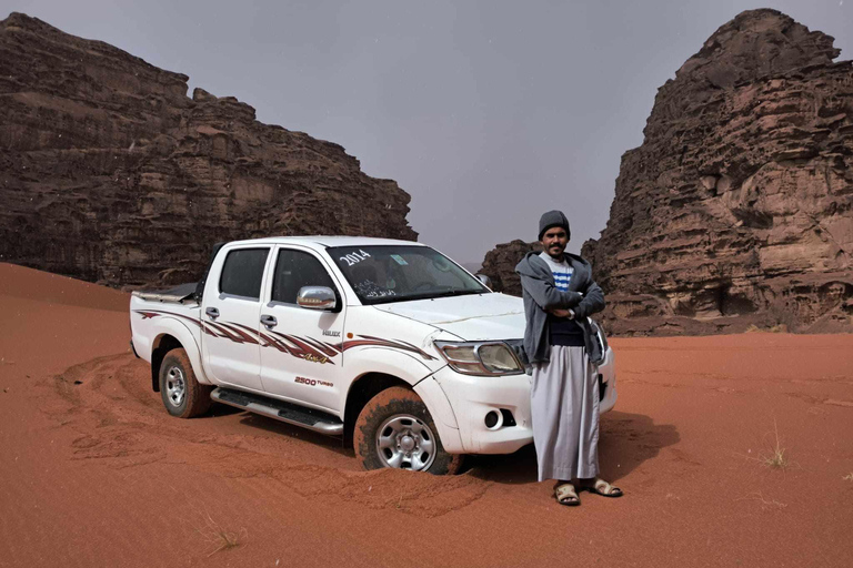 WADI RUM: HALBTAG JEEP TOUR am Morgen oder bei SonnenuntergangHALBTAG JEEP TOUR ohne Mittagessen