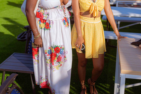 Montego Bay : Poko Loko Floating Bar Island Chill TourMontego Bay : Excursion détente sur l&#039;île du bar flottant Poko Loko