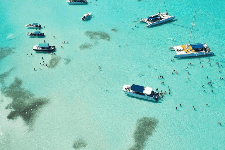 From Santo Domingo: Saona Island Catamaran FullDay & Lunch