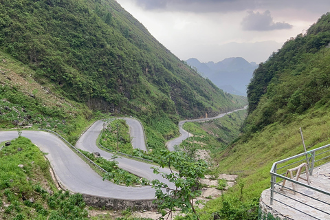 Au départ de Hanoi : 4 jours de visite en voiture de la boucle de Ha Giang, plus un montage vidéo