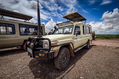 3-Day Amboseli and Tsavo East Safari Tour