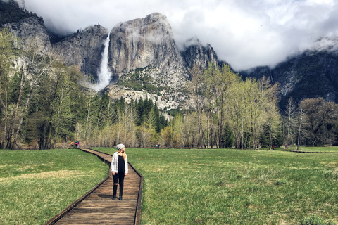 Parque Nacional de Yosemite: Curry Village Semi-Guided 2-Day TourOcupação Quádrupla