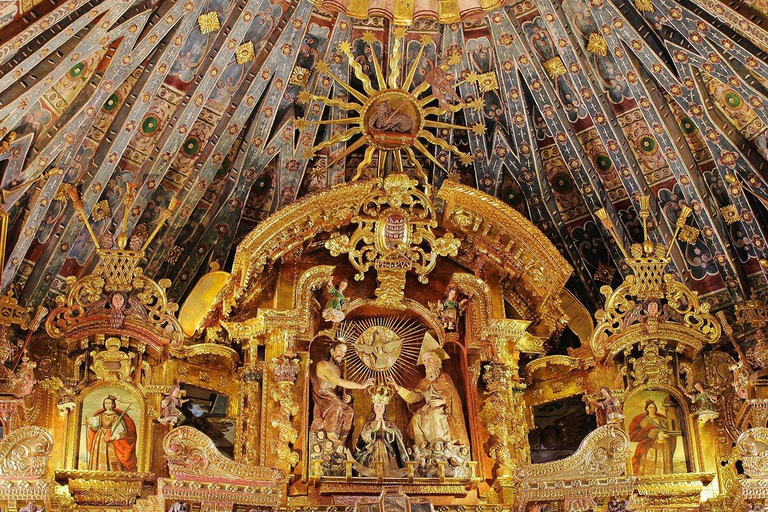 Puno: Bus to Cusco with Stops and Pisco Sour Class