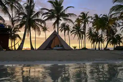 Acampada romántica en las Islas San Blas