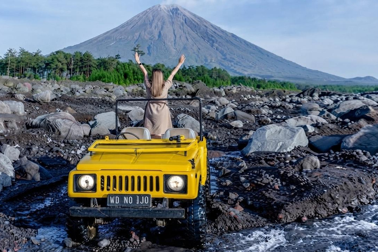 Mount Semeru Jeep Lava Tour from Surabaya/Malang/Pronojiwo Mount Semeru Jeep Lava Tour from Malang