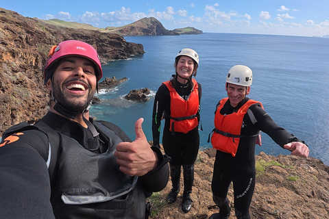 Madeira: Coasteering-Abenteuer mit Schnorcheln, mit Abholung