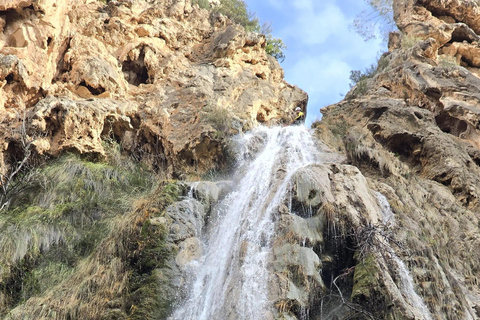 Cortes de Pallás, Valencia: Otonel Gorge or "La Doncella" Gorge Cortes de Pallás, Valencia: Otonel Ravine or "La Doncella" Ravine