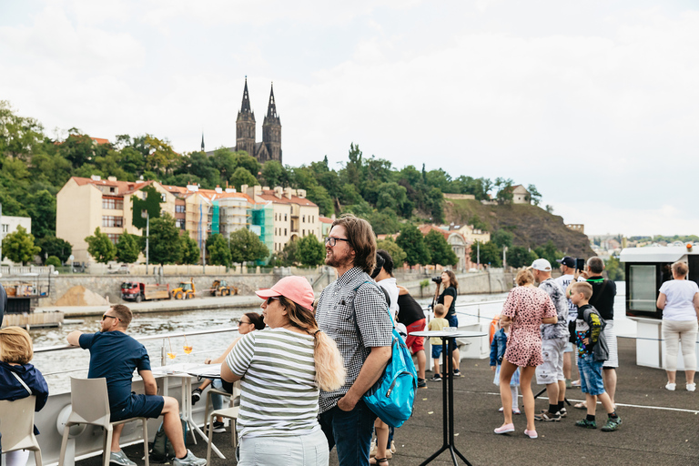 Praga: crociera sul fiume Moldava con pranzo su barca dal tetto trasparentePraga: crociera con pranzo di 2 ore sul fiume Moldava