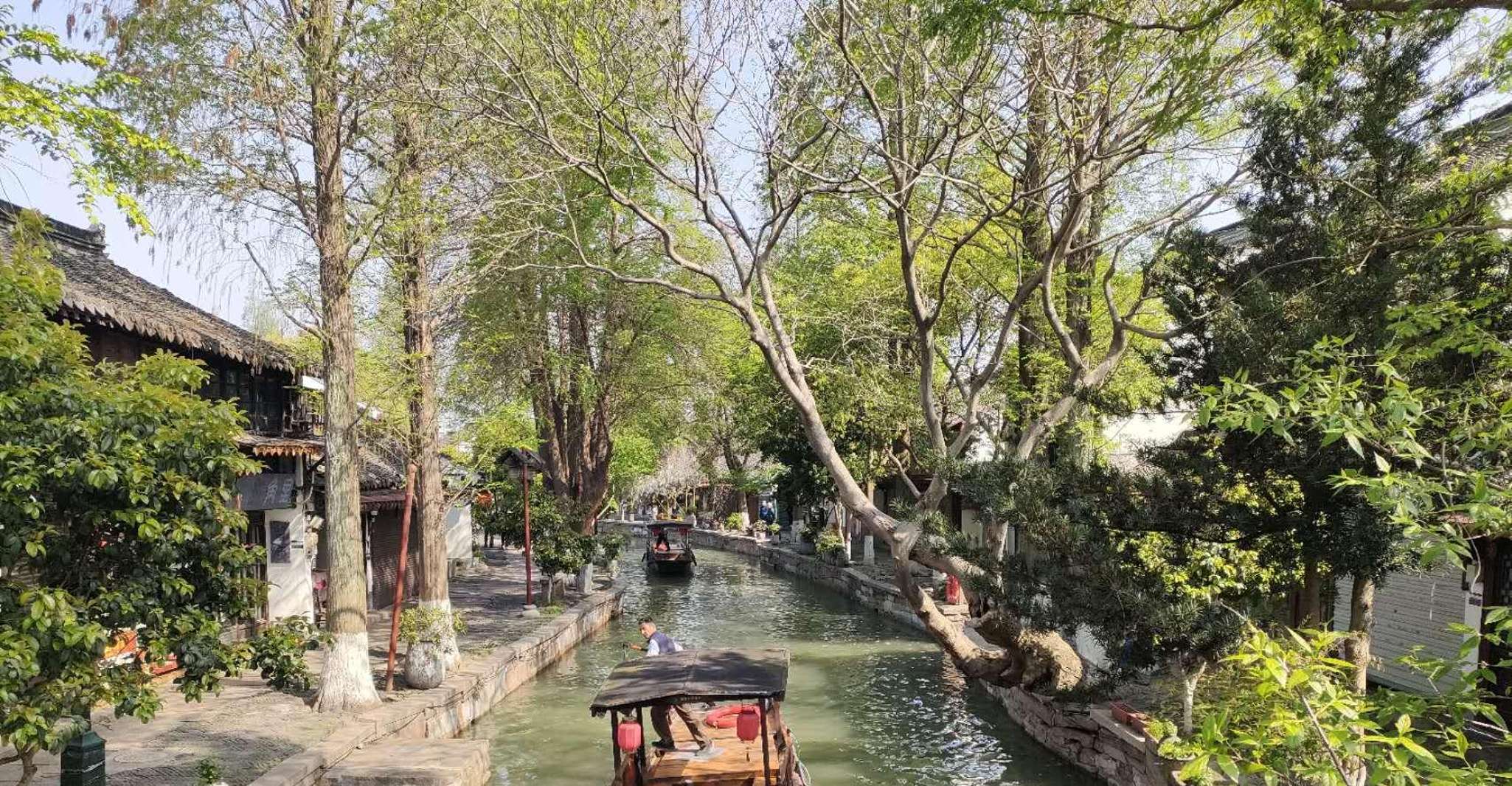 Shanghai: Zoo and Zhujiajiao Water Town Tour with Boat Ride photo 5