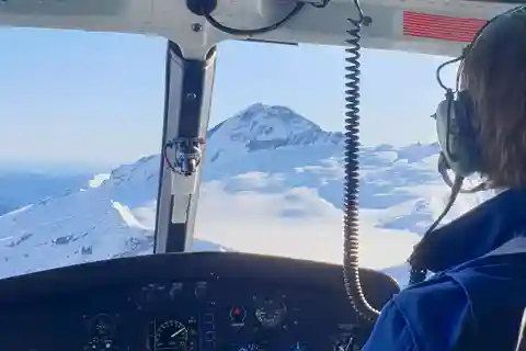 Wanaka: Mt Aspiring and Glaciers Scenic Flight