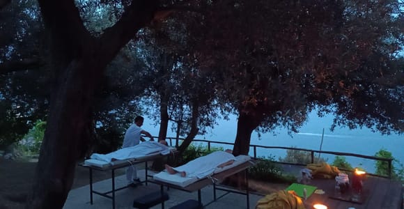 Amalfi: Walk through the terraces and lemon wellness massage