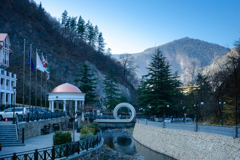 Tbilisi: 5-Day Private Guided Tour with Wine Tasting