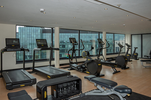 Frankfurt Airport: Premium Spa Retreat with Massage