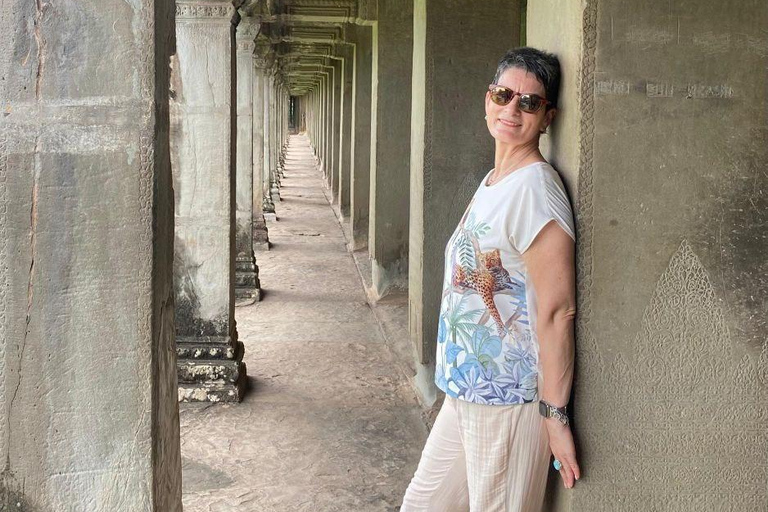 2-Day Phnom Penh to Siem Reap Tour with Angkor Wat Sunrise