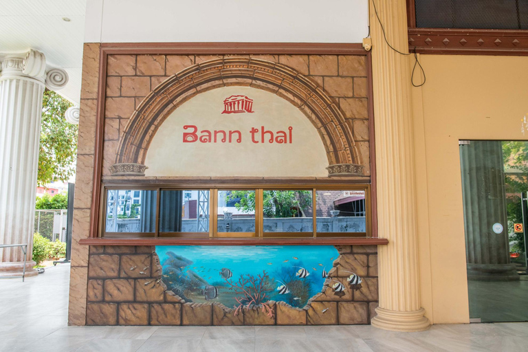 Pattaya: Massage, Thai Food Museum & 11-Course Meal