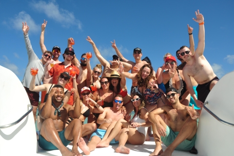 Punta Cana: Party Boat with Snorkeling at a Natural Pool