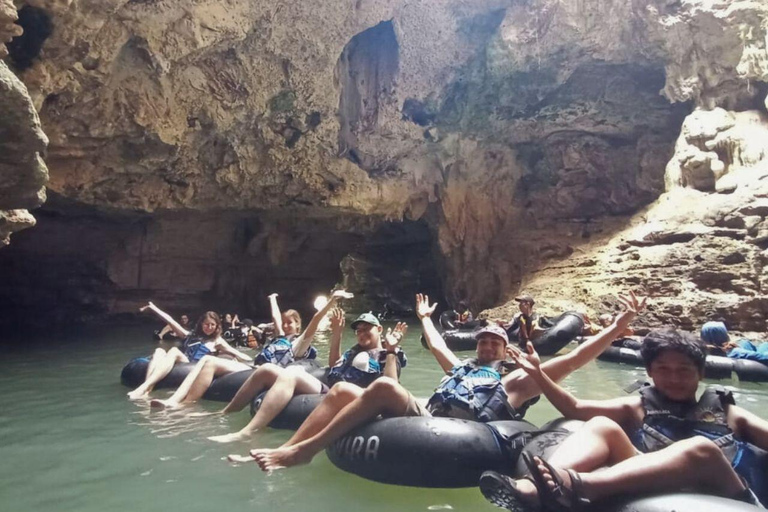 Yogyakarta: Aventura en la Cueva de Jomblang y la Cueva de Pindul en un díaCueva de Jomblang y Cueva de Pindul (ticket de entrada incluido)