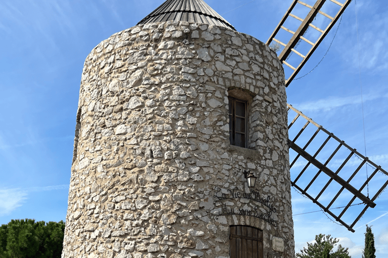 Marseille - Allauch: between tradition, history and nature Marseille - Allauch: Public