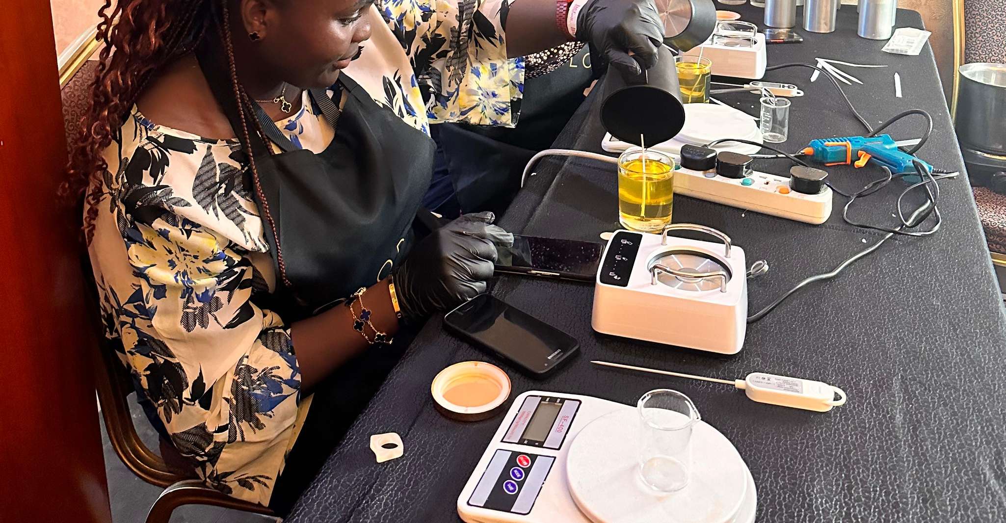 Lagos Nigeria, Expérience de fabrication de bougies avec rafraîchissement - Hizvo