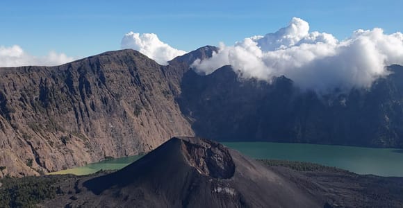 Mount Rinjani: 2-Day Second Summit Trek for Beginners
