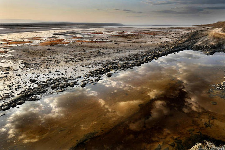 Nairobi: Lake Magadi 2-Day Safari with Hike & Hot Springs