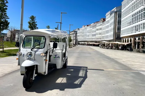 Upptäck Coruña: 60 minuters privat tur med tuk-tuk