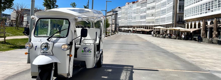 Découvrez La Corogne : visite privée de 60 minutes en tuk-tuk