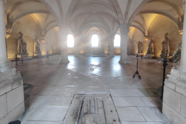 From Lisbon: Medieval Tour, Batalha, Tomar, Alcobaça, Óbidos Private Tour Option