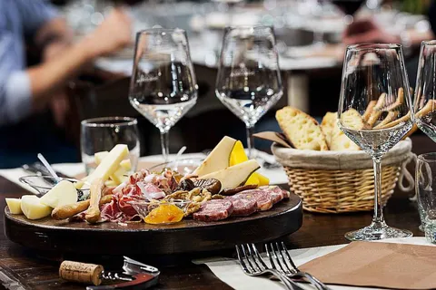 Trasimeno: pranzo leggero, olio e vino