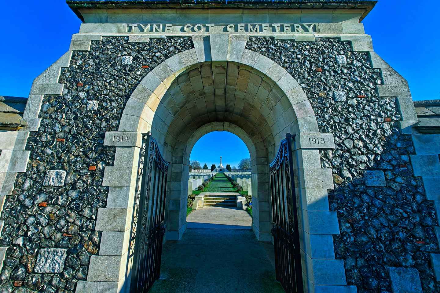 伊普尔：深入探访致命的突出部战场